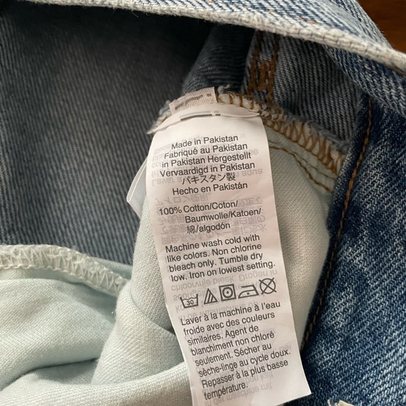 Madewell Mom Jean in Melva Wash - Picture 4 of 8